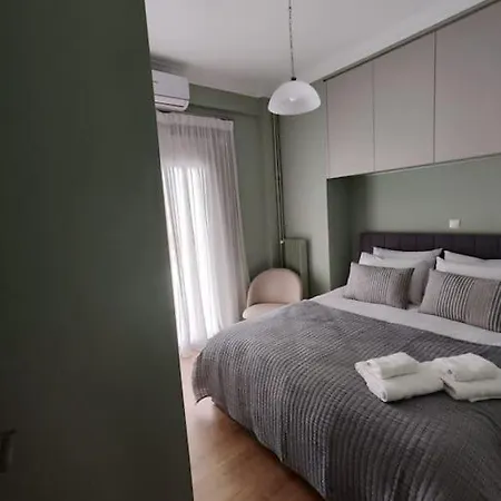 Acropoli 2 Bedroom Flat With Rooftop Acropolis View * Athens