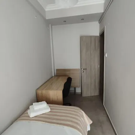 Acropoli 2 Bedroom Flat With Rooftop Acropolis View